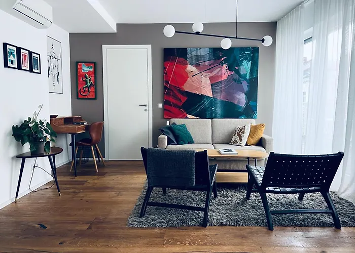 Stadtwohnung Mit Balkon Apartman Bécs