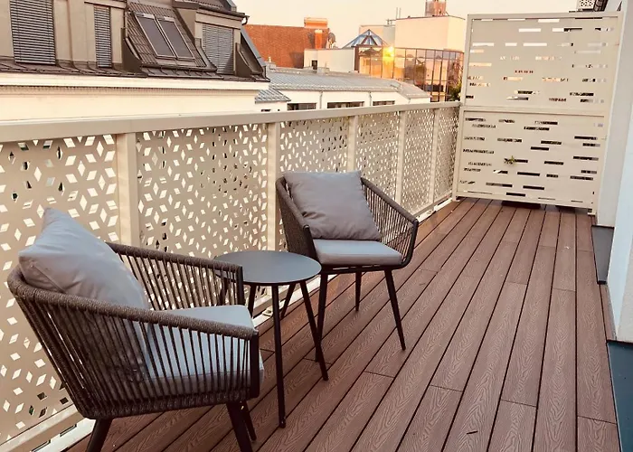 Stadtwohnung Mit Balkon * Bécs
