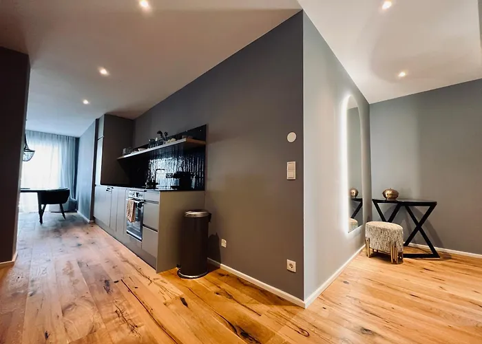 Apartman Stadtwohnung Mit Balkon Bécs